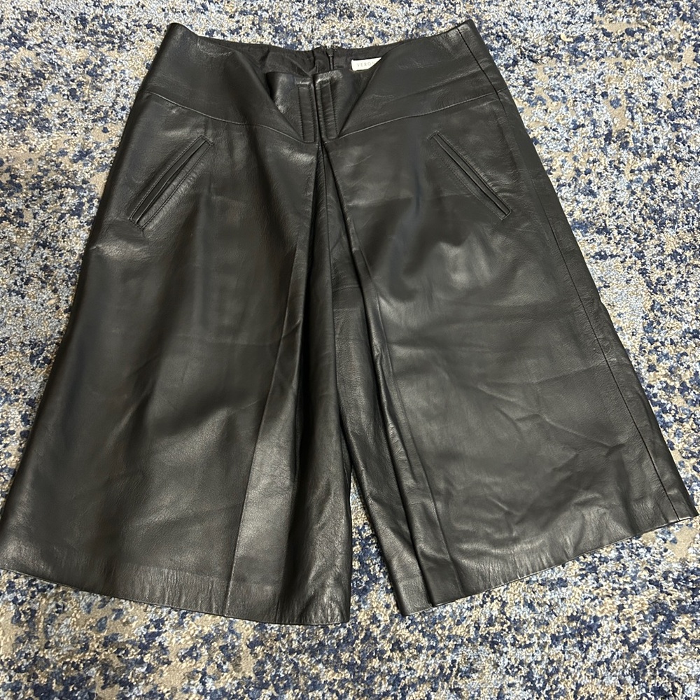 Veronica Beard Leather shorts